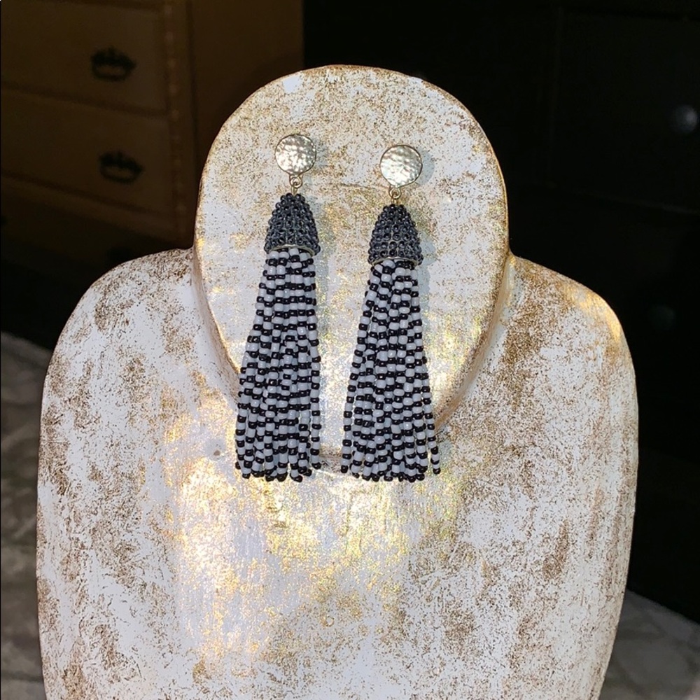 Black & white beads earrings